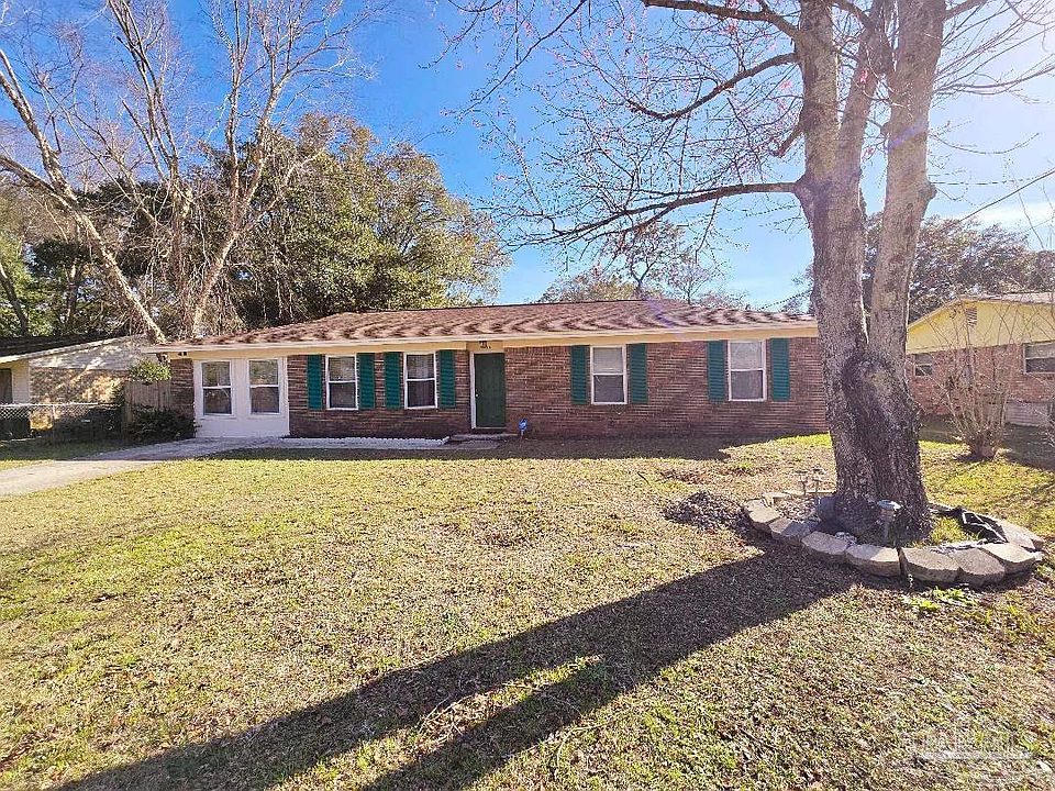 1st image of 2619 Green Bay Dr