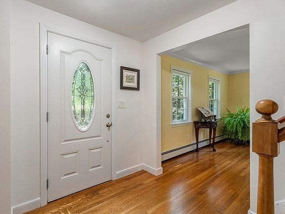 4th image of 113 Newbridge Rd