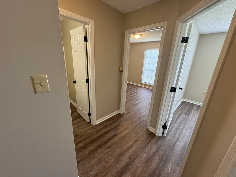 2012 Northside Dr — Photo 16