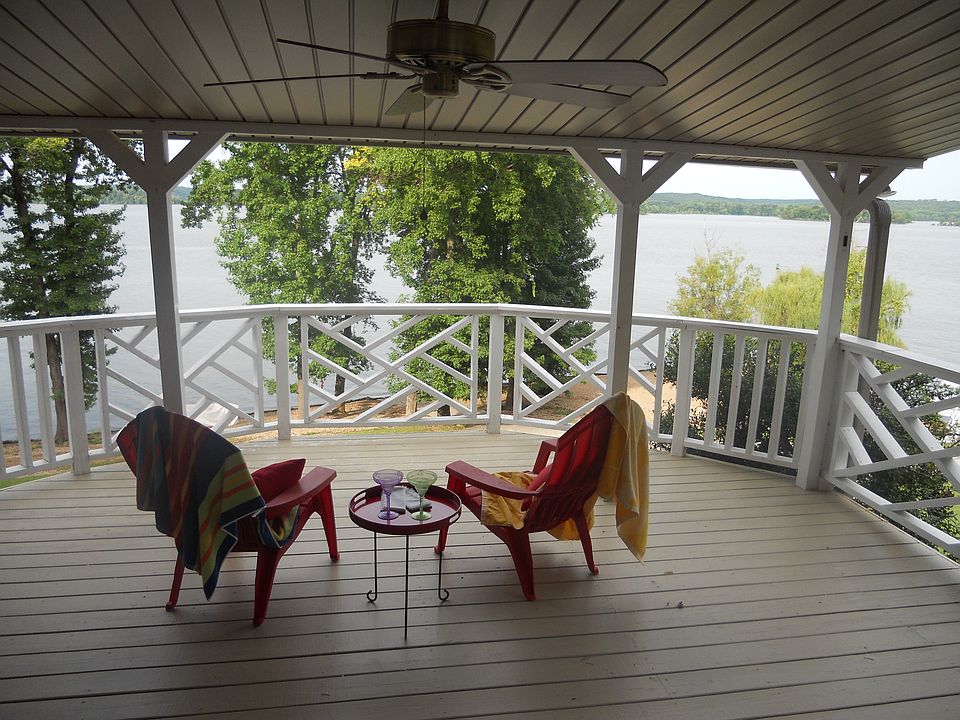 1st image of 922 Lakefront Dr