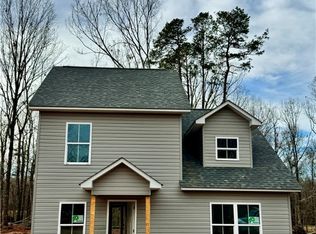 207 Lincoln Ln, Honea Path, SC 29654