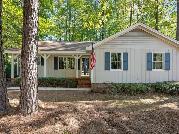 1211 Flanders St, Garner, NC 27529