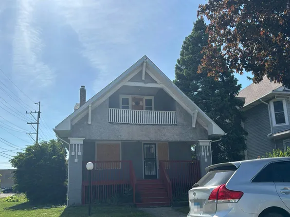 36 S 17th Ave, Maywood, IL 60153