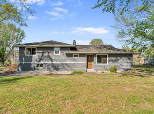 4855 S Tujunga Dr, Springfield, MO 65810