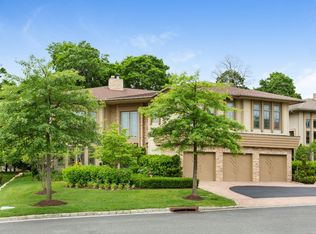 9 Olde Hamlet Drive, Jericho, NY 11753