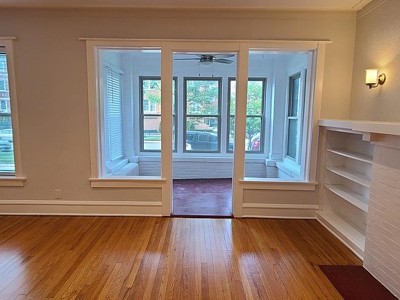 4th image of 1401 W Jarvis Ave #1