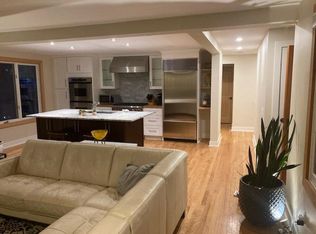 9813 SE Shoreland Dr #9813, Bellevue, WA 98004