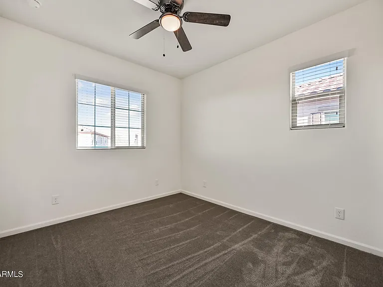 3659 E Dogwood Dr — Photo 29