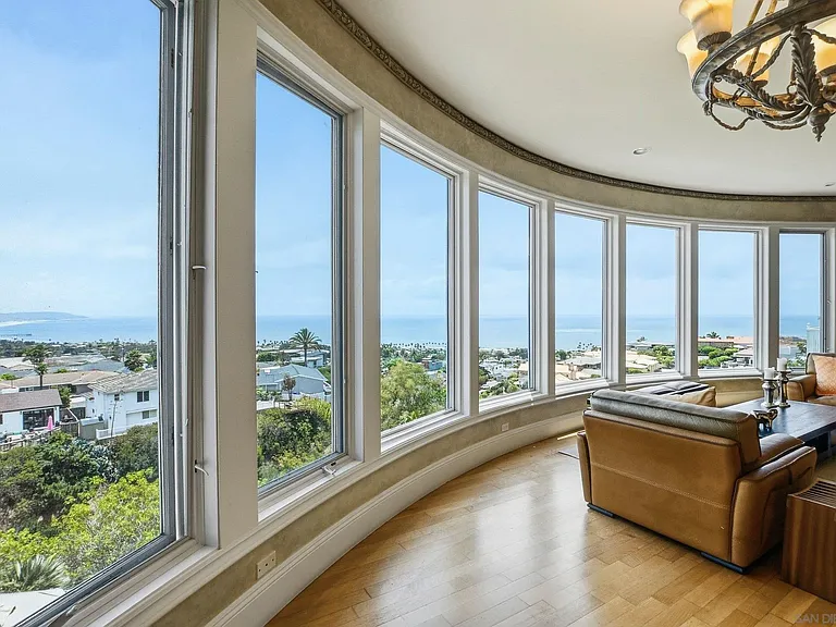 1011 Avenida Amantea — Photo 31