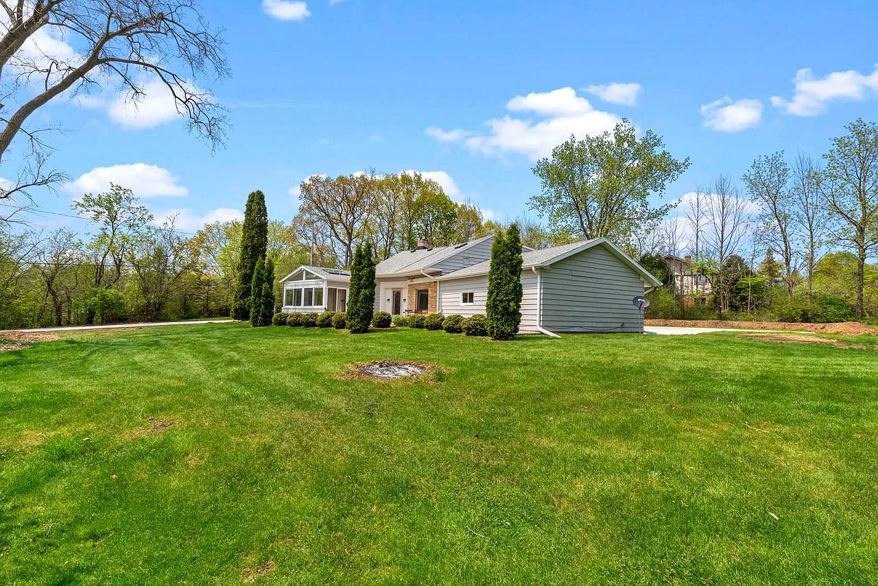 890 West Green Tree ROAD, River Hills, WI 53217 Zillow