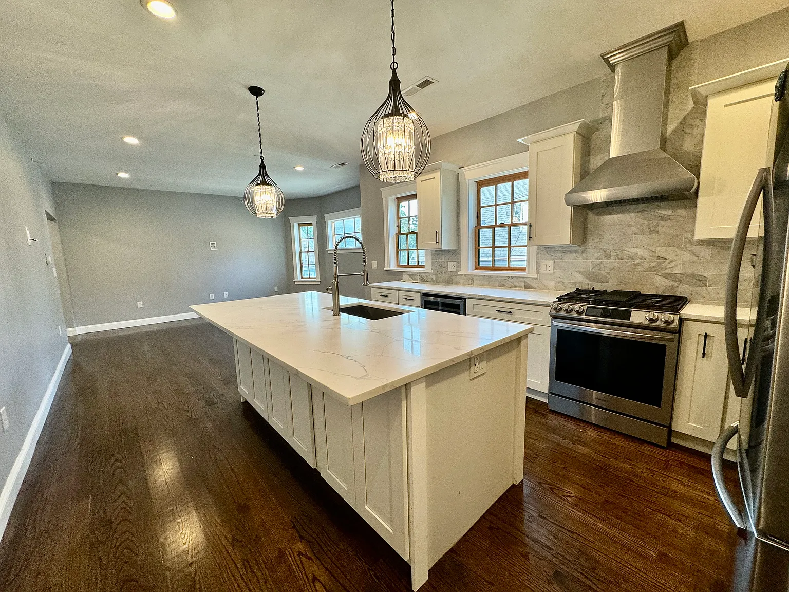 3 bed, 1612 sqft, $3,500 — Photo 4