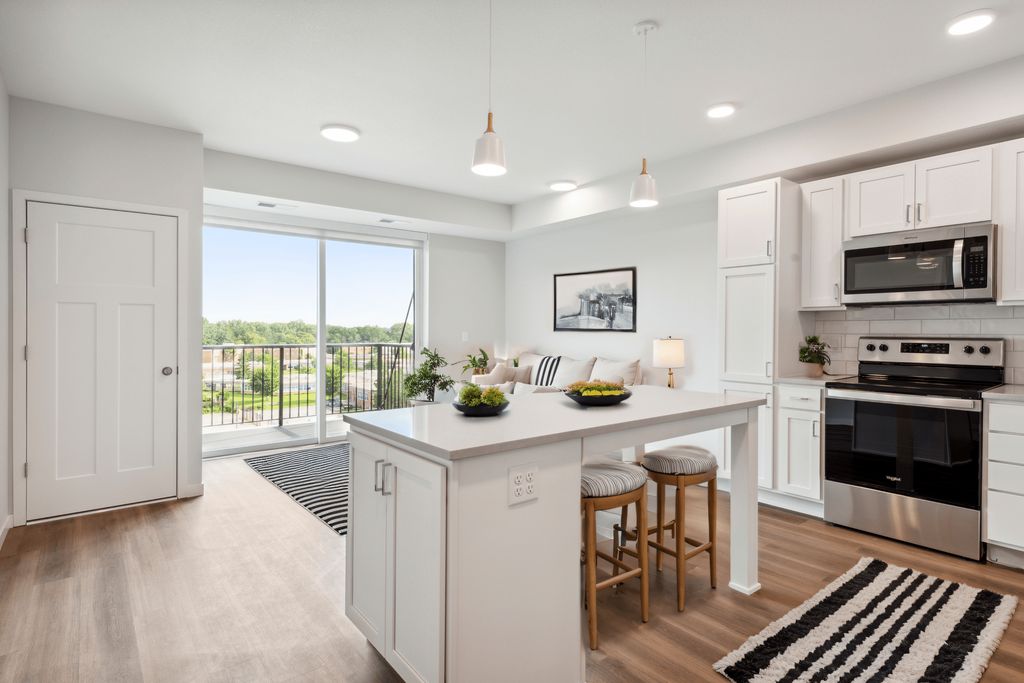 The Eloise Apartments, 2850 N Wayzata Blvd #202, Minneapolis, MN 55405 apartment