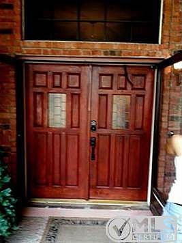 5th image of 4388 Carolina St