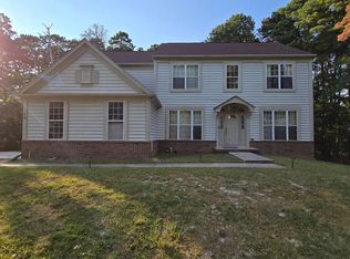 15 Eastwick Dr, Gibbsboro, NJ 08026