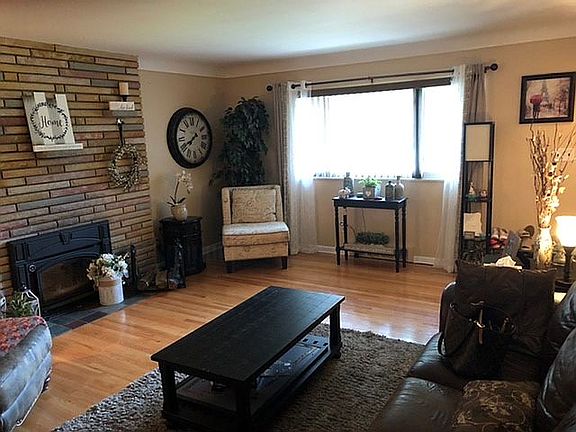 3rd image of 35225 Beacon Hill Dr