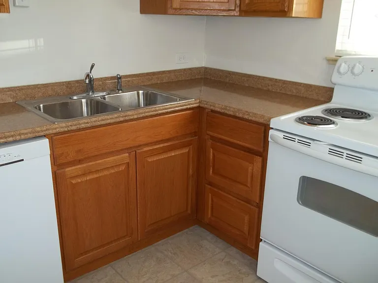 410 E Kentucky Ave — Photo 5