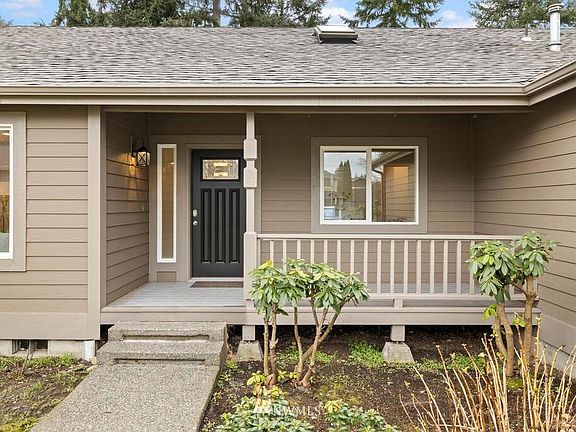 2nd image of 11518 230th Avenue Ct E