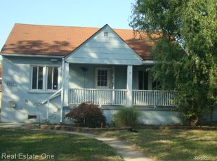 8405 Jackson Ave, Warren, MI 48089
