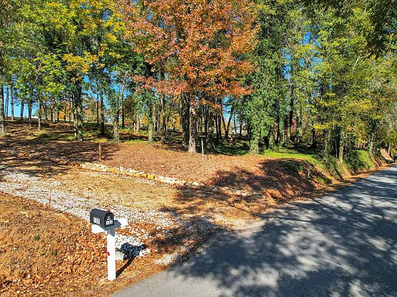 4th image of 137 Dogwood Blvd