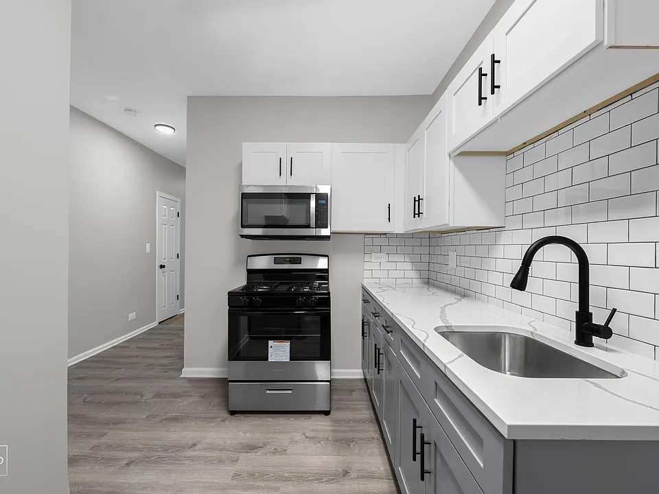 6101 S Langley