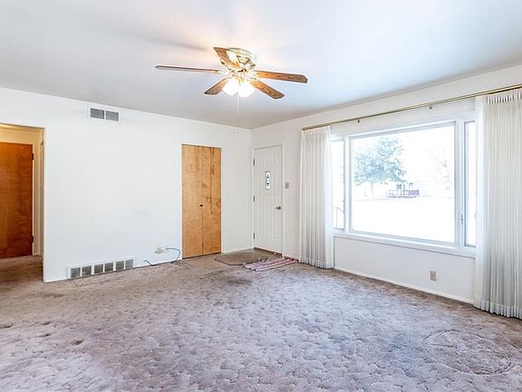 3rd image of 1328 Concord Dr