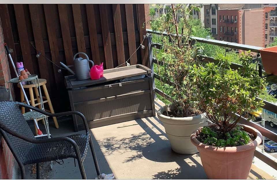 1st image of 382 Central Park W APT 9W