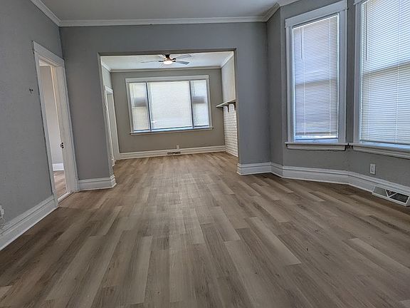 3rd image of 265 W 107th St