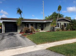 949 W Royal Palm Rd, Boca Raton, FL 33486