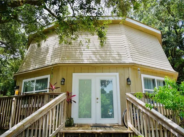 808 Cadillac Ave, Dauphin Island, AL 36528