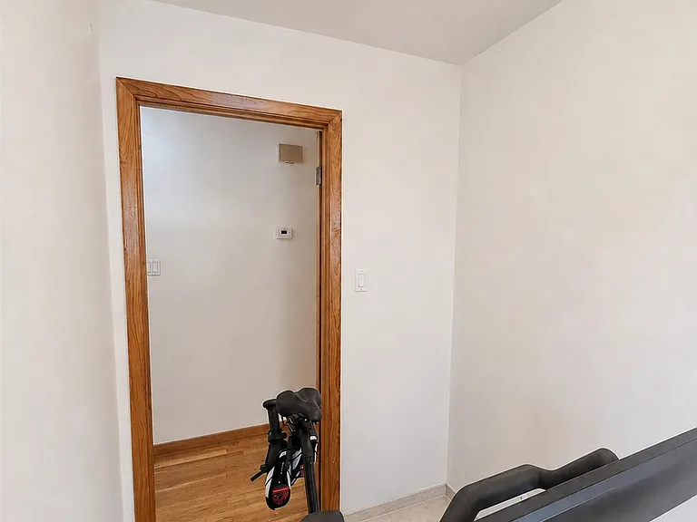 485 Manila Ave #3 — Photo 24