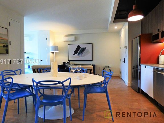2nd image of 822 Lexington Ave #431