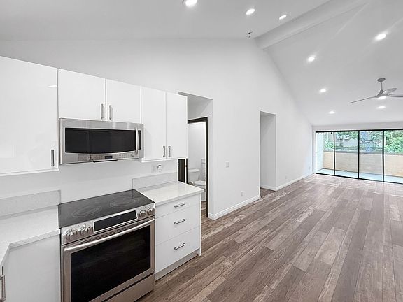 4th image of 6186 Agee St Unit 264