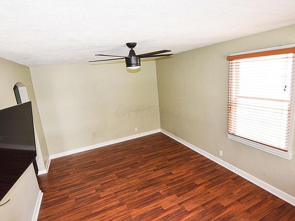 4th image of 132 Rosslyn Ave
