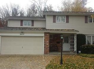 6037 Forest Ridge Dr, North Olmsted, OH