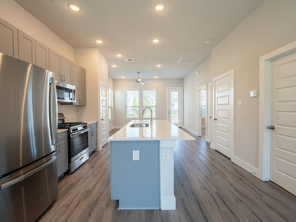 Mission Town Square 760 W Bedford Euless Rd Hurst TX Zillow