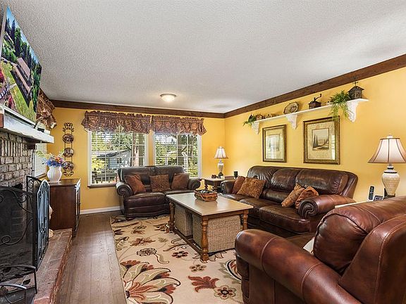 5th image of 4124 39th Avenue Ct NW