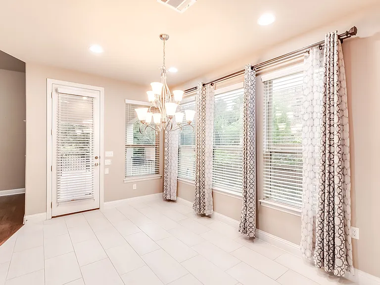 9121 Ivalenes Hope Dr — Photo 12