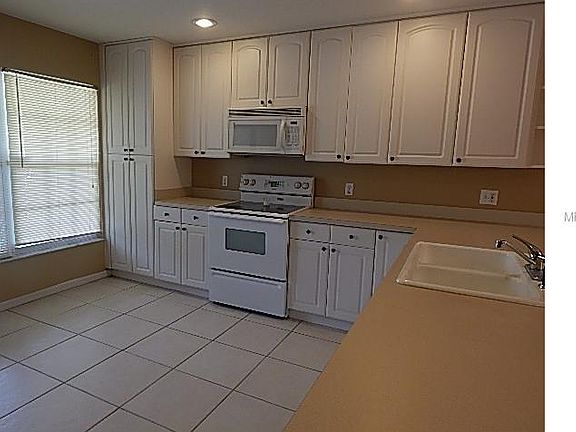 4th image of 703 W Kentucky Ave