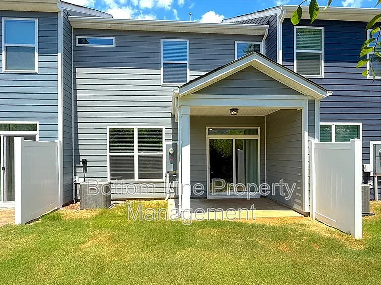 4029 Black Ct — Photo 2