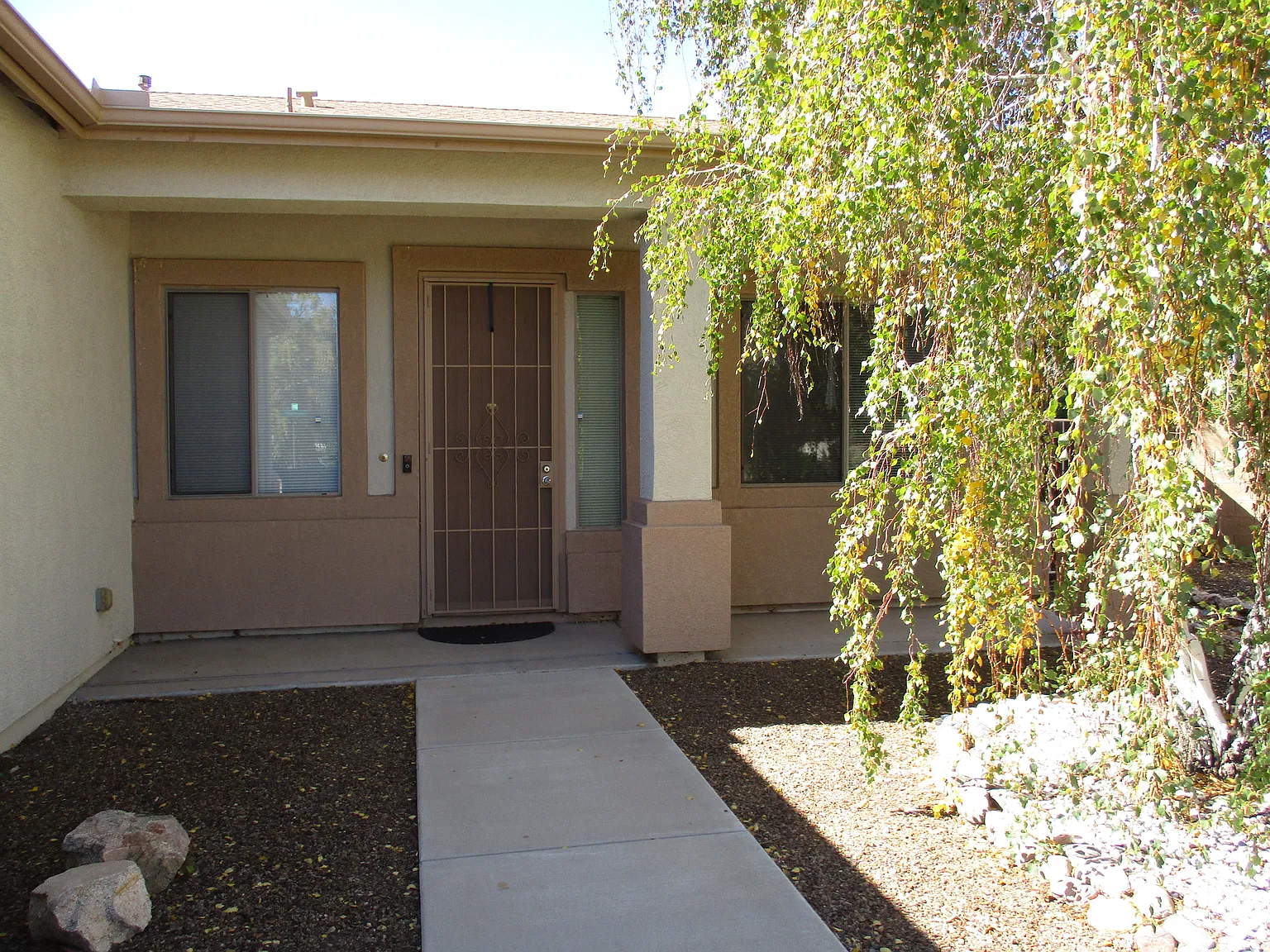 3 bed, 1732 sqft, $2,500 — Photo 3