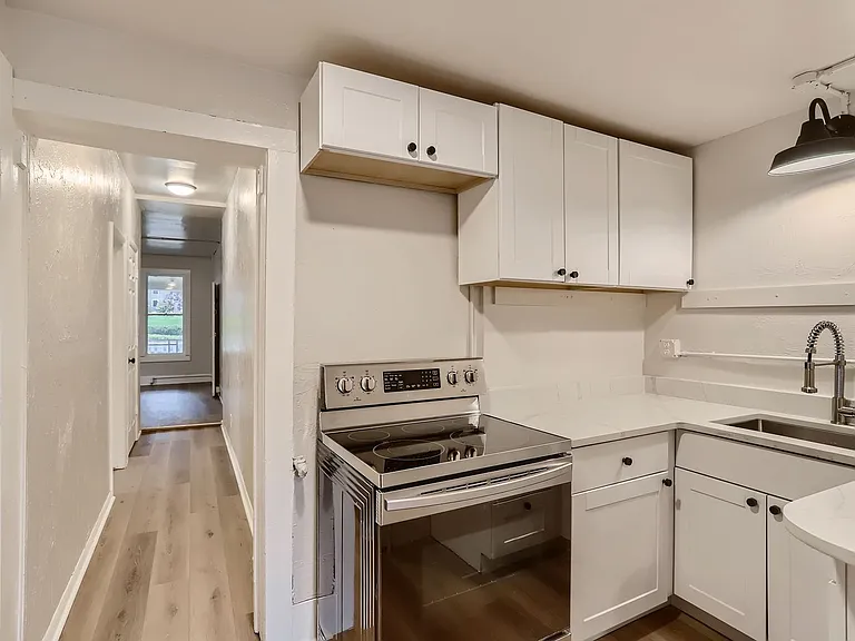 508 Pearl St — Photo 9