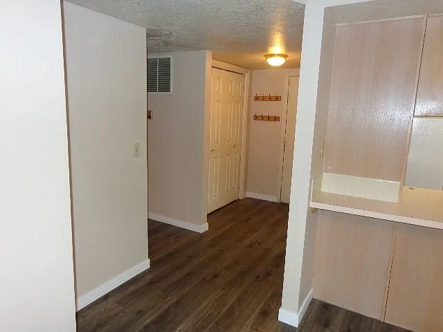 954 Schneitter Cir #H-5 — Photo 10