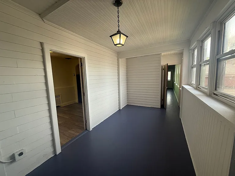 113 W Main St — Photo 20