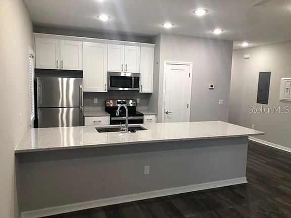 2nd image of 2505 N Avenida Republica De Cuba Unit 1