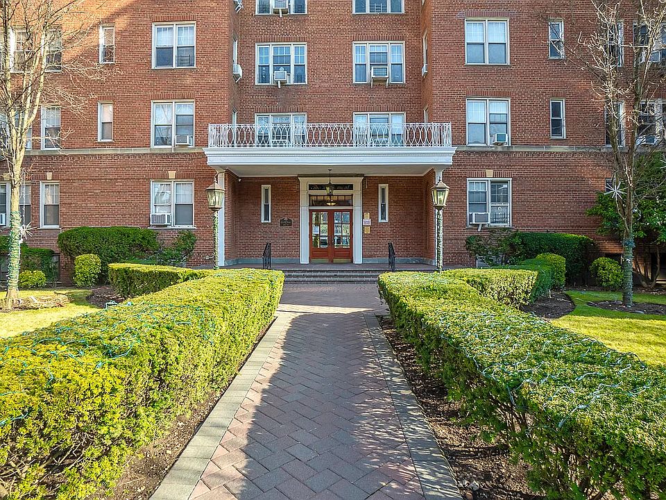 1st image of 68-37 108th St #6J