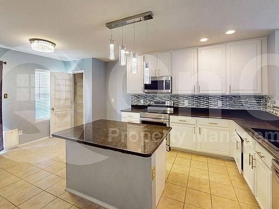 4th image of 8417 Star Thistle Dr