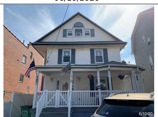 178 Beach 118th St, Far Rockaway, NY 11694