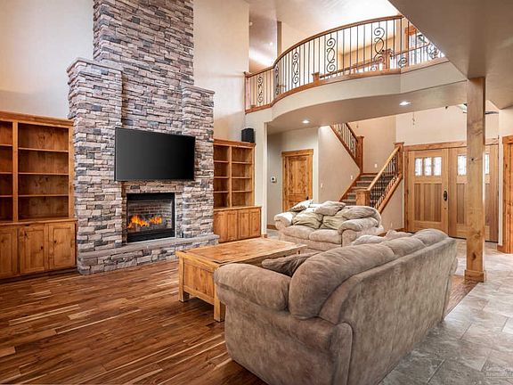 4th image of 60881 Grand Targhee Dr