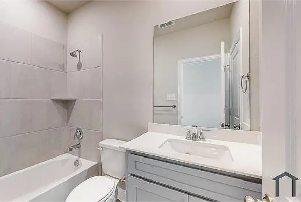 716 Portina Dr — Photo 14