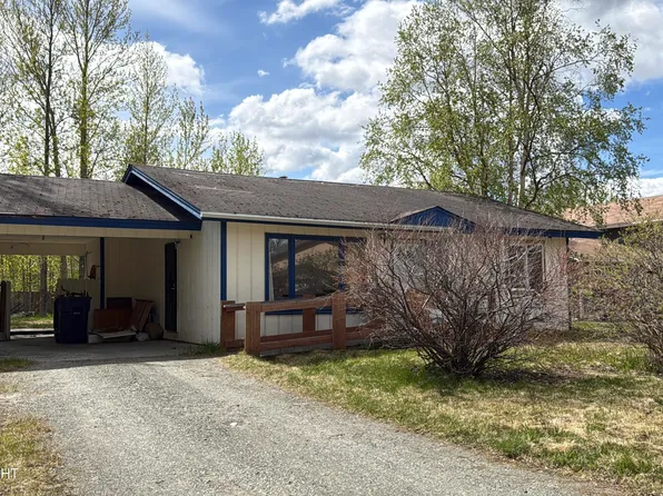 674 W Fern Ave, Palmer, AK 99645